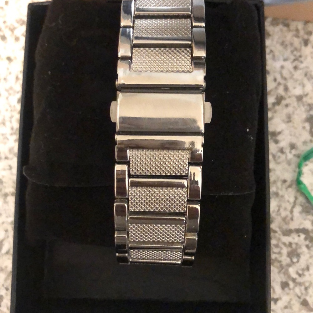 Quartz watch - Picture 2 of 2